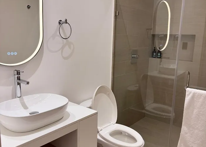 Zuhause 5th Av Appart hôtel 4*