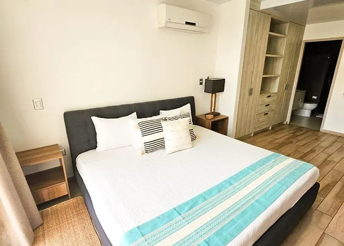 Zuhause 5th Av 4*